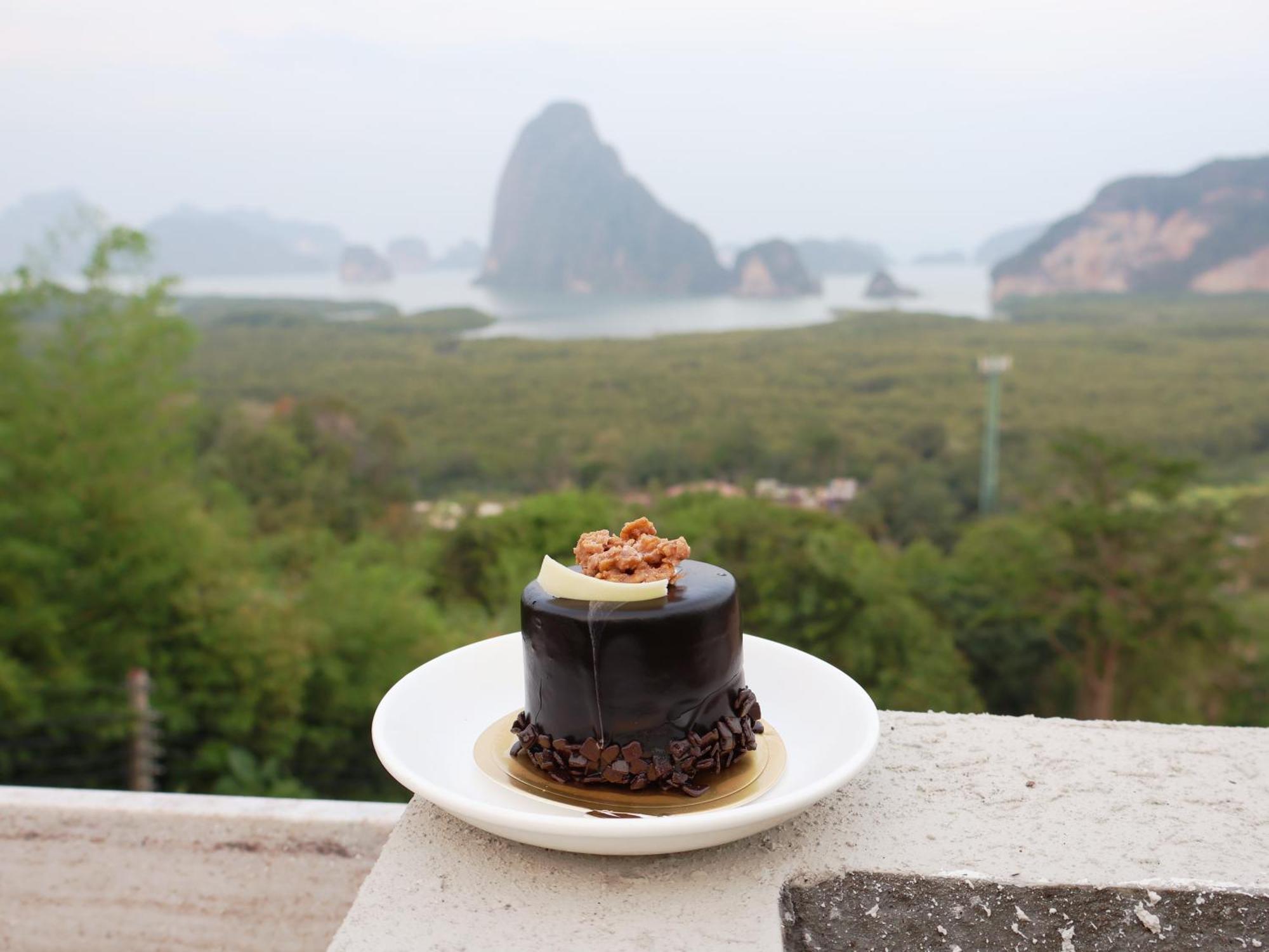 Beyond Skywalk Nangshi Hotel Takua Thung Exterior foto