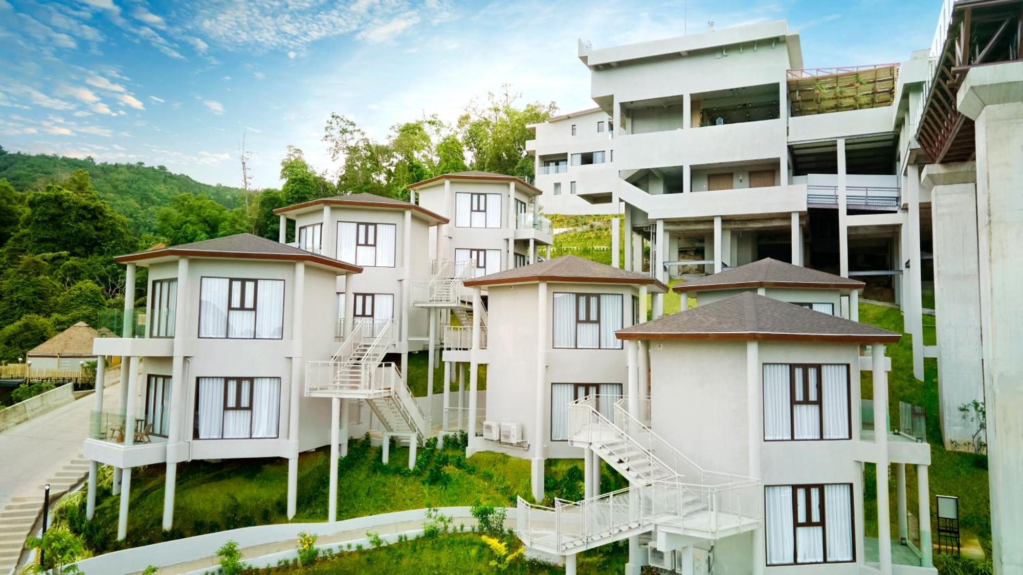 Beyond Skywalk Nangshi Hotel Takua Thung Exterior foto