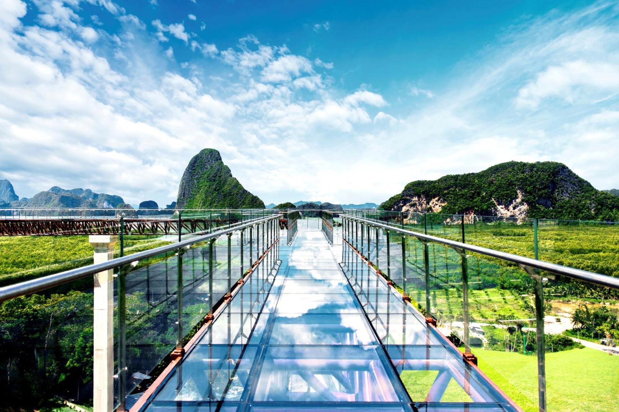Beyond Skywalk Nangshi Hotel Takua Thung Exterior foto