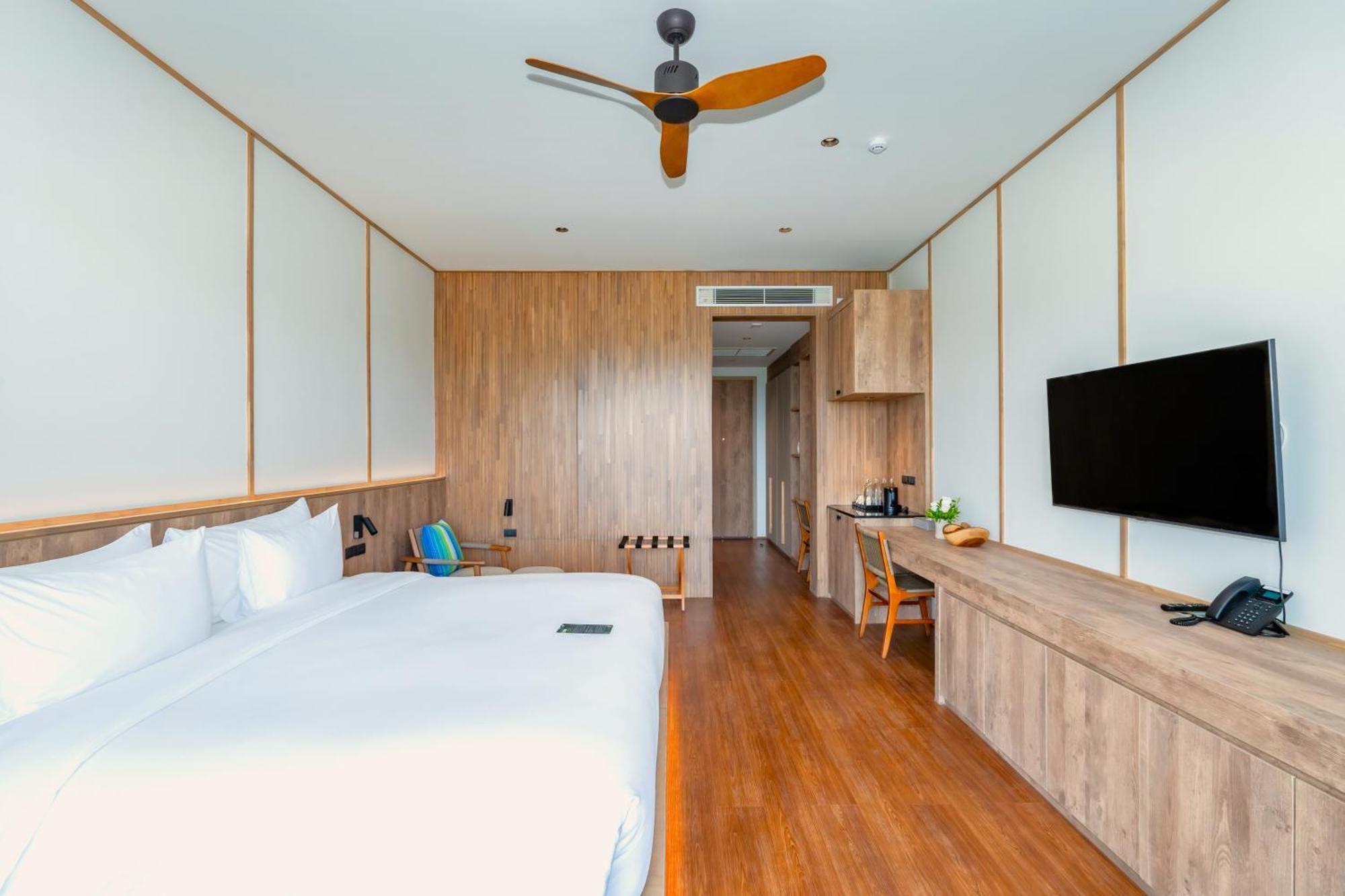 Beyond Skywalk Nangshi Hotel Takua Thung Exterior foto